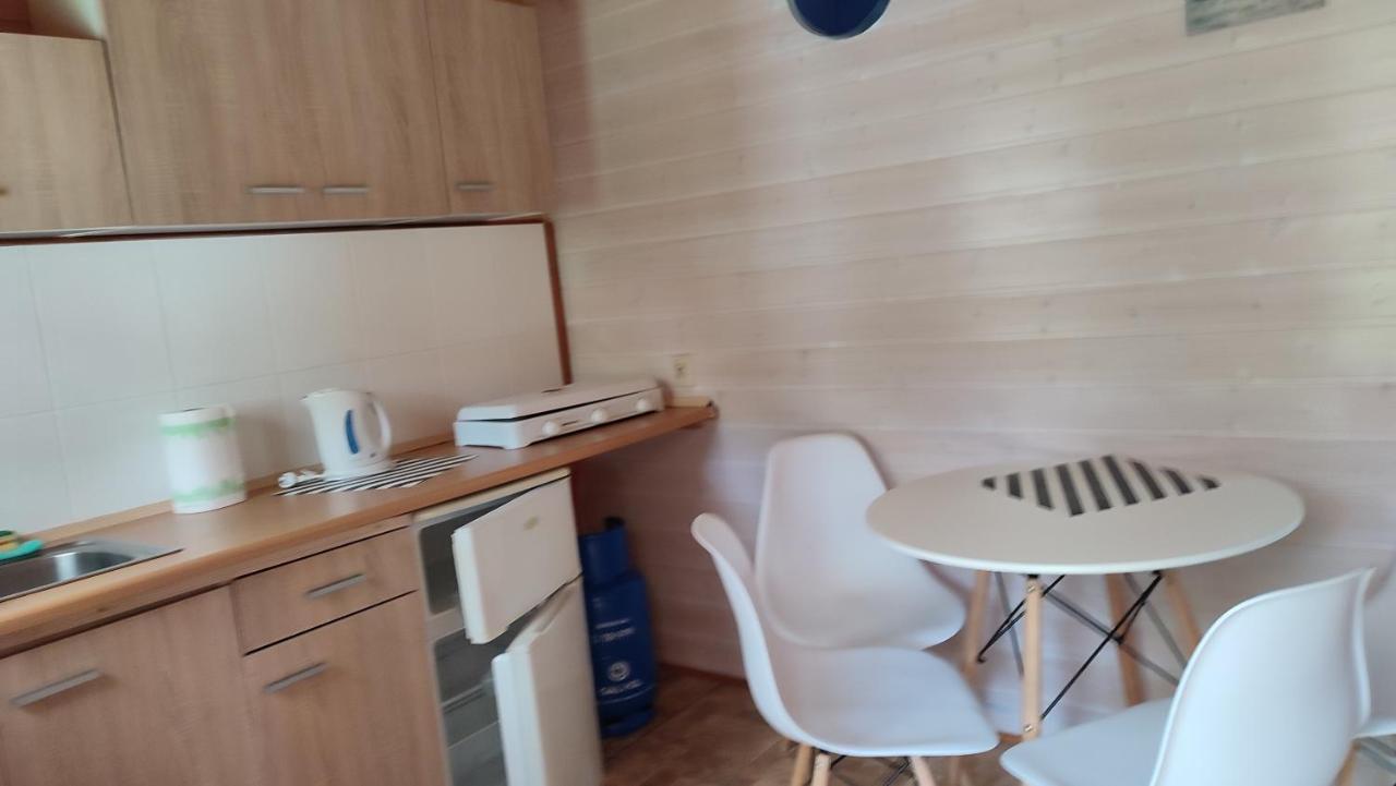Pietrowe Domki Klif 6Os,Duze Tarasy Dzika Plaza Laka Bociek Duze Tarasy Szlaki Rowerowe Pieski 25Zldzien Debina  Eksteriør bilde